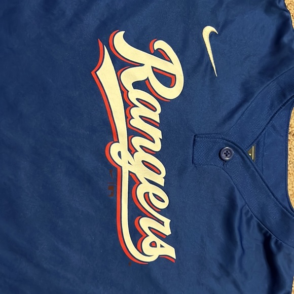 Nike Team MLB Texas Rangers Orwall Short Sleeve T-shirt Size Small Kids - Picture 3 of 6